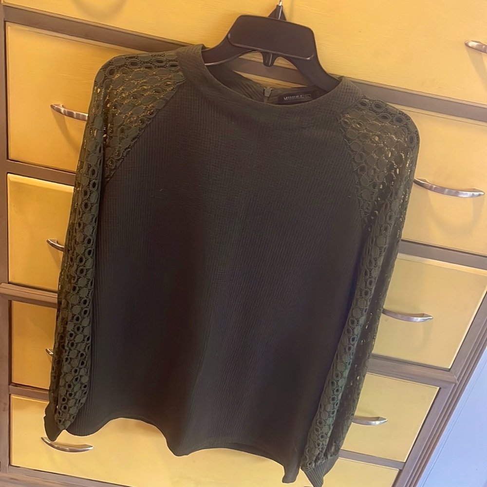 Dark Green Top Size L